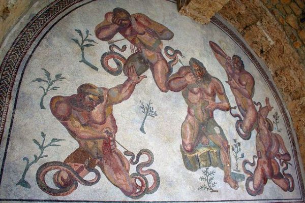 Yunan mitolojisinde Devler ve Tanrıların Savaşı